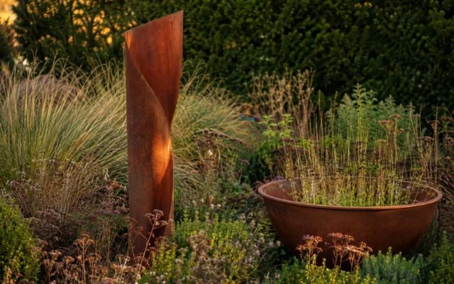 Garten Rost Deko: Ideen, Pflege und Anleitung für den warmen Patina-Look